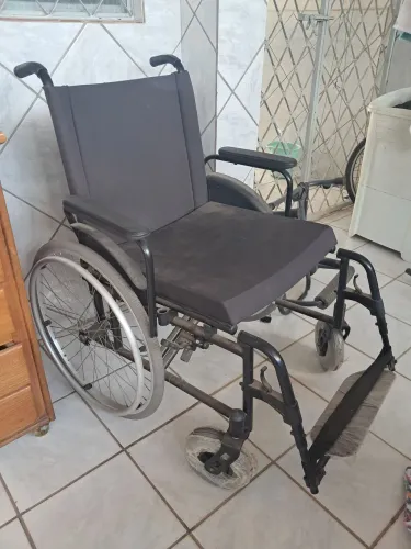 Cadeira de Rodas