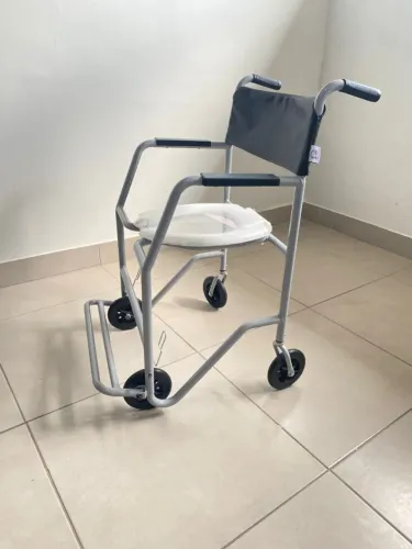 Locação de Cadeira Higiênica para Uso Domiciliar