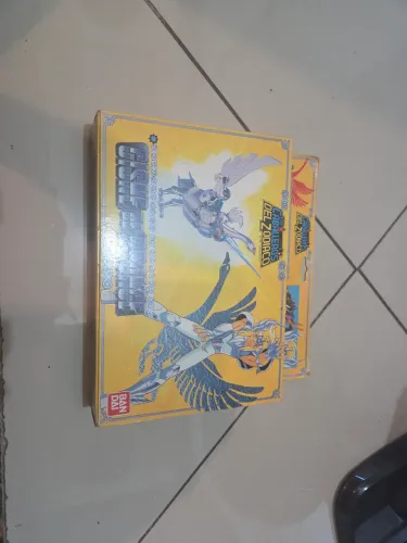 Hyoga de Cisne Cavaleiros do Zodiaco Bandai