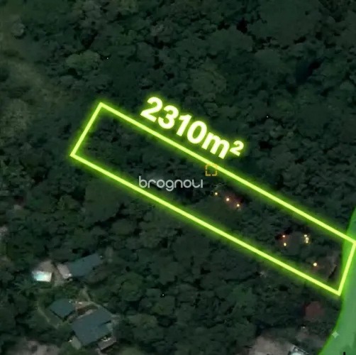 Terreno à Venda no Canto da Lagoa 2.310 m²