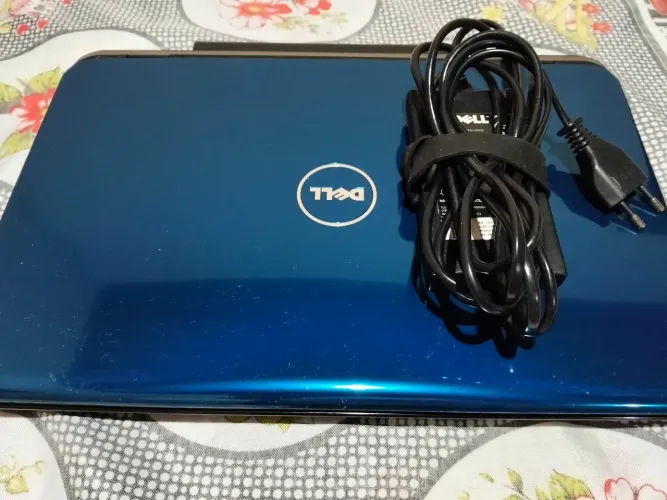 Notebook Dell 15 N5010 (antigo).
