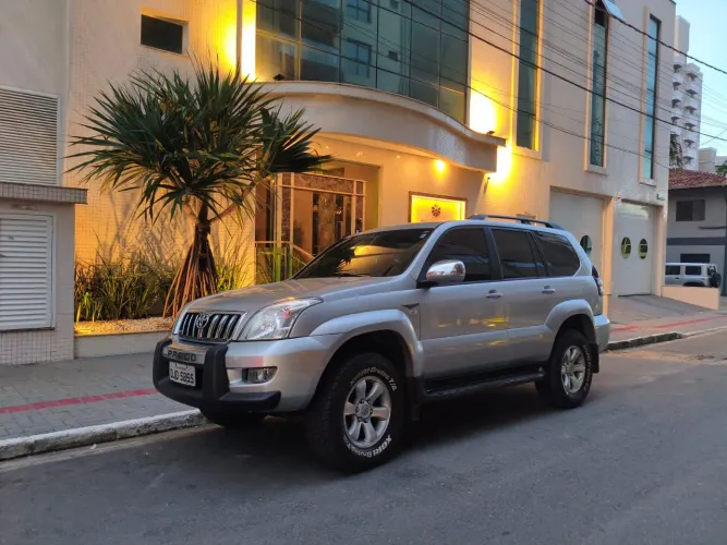 Toyota Land Cruiser Prado 3.0 4X4 TB Diesel AUT 2006