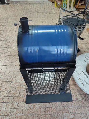 Churrasqueira de Bafo com rodinhas 