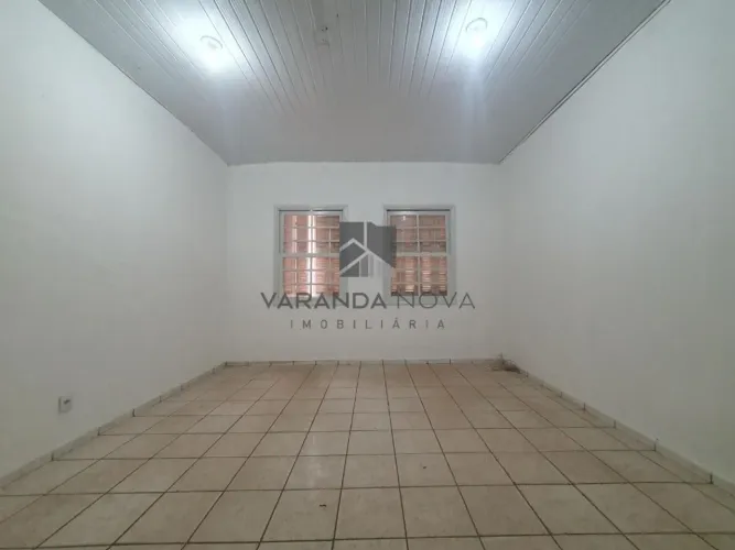Sala Comercial | 63m² | 2 Salas | 2 Banheiros | Excelente Localização