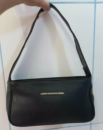 BOLSA FEMININA PRETA DE OMBRO