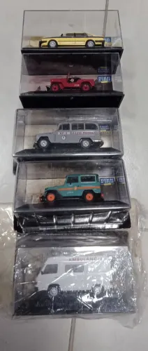 Miniaturas de carros de servico