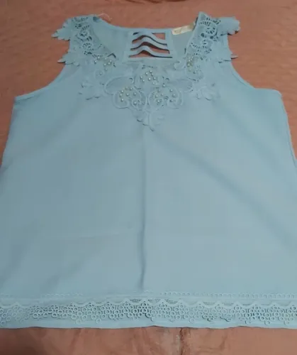 Roupas usadas em bom estado de conservação