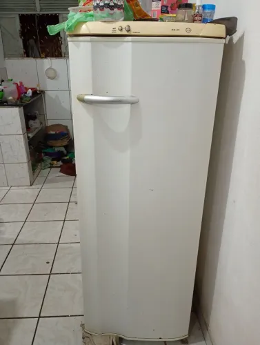 Geladeira para consertar