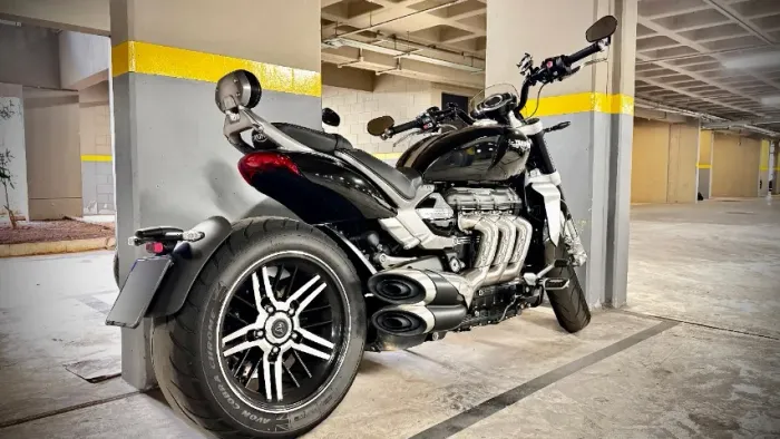TRIUMPH ROCKET III GT
