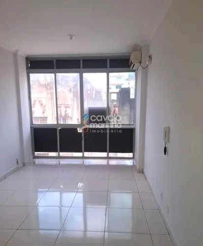 Sala comercial para alugar com 1 banheiro, 60m² - Edifício Banco Comercial - Centro.