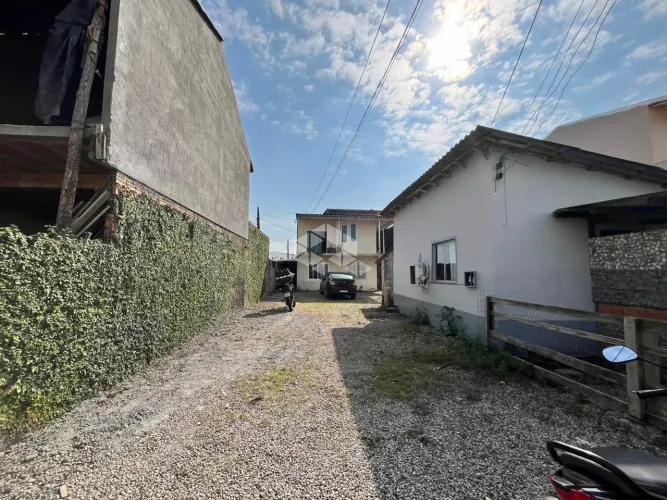 Terreno no Bairro Forquilhinha em São José/SC medindo 340m² de área total