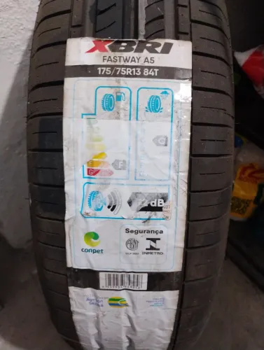 Pneu aro 13