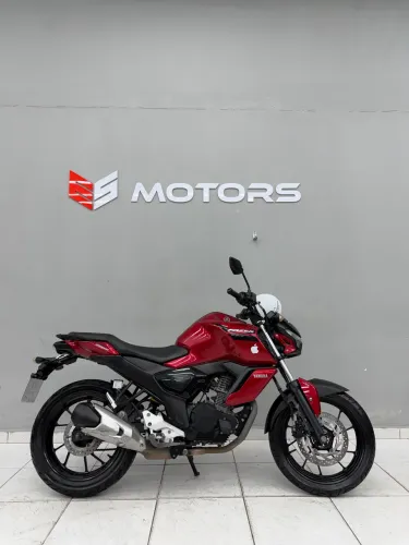 Promoção imperdível!! FZ15 2024 baixo km impecável esmotors