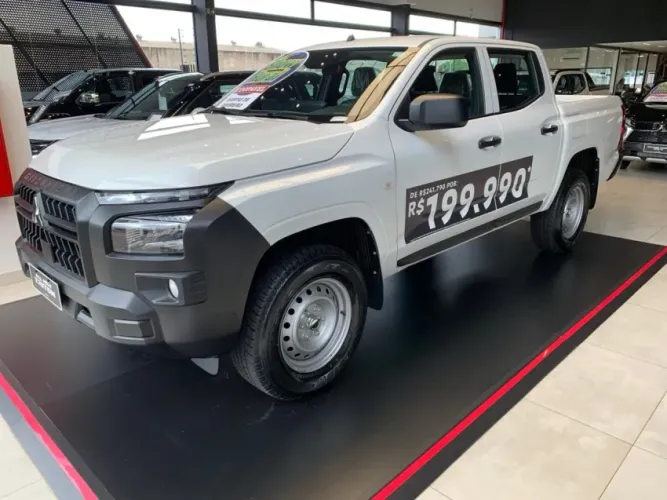 Mitsubishi TRITON GL AT 4X2 2026