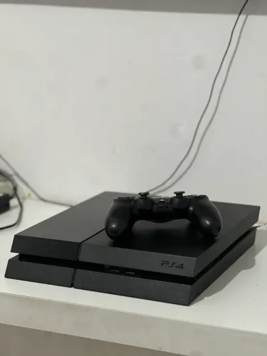 PS4 FAT | Perfeito estado | 1 controle original