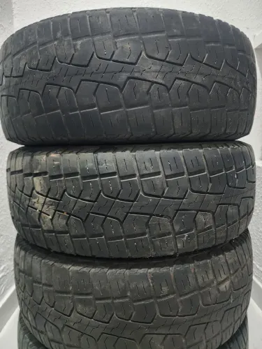 Pneu Pirelli scorpion 205/60 R15 ATR à venda