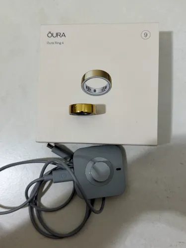 Oura ring 4 tamanho 9 dourado/gold