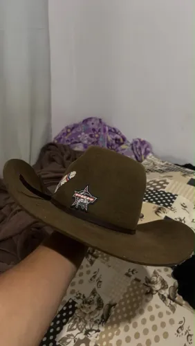 Vendo chapéu Pralana
