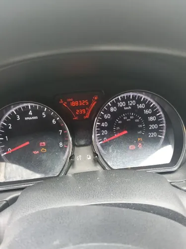 Nissan Versa SL 1.6 16V Flex Fuel 4P Mec. 2013