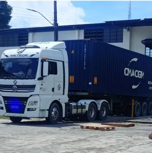 ALUGA-SE  CARRETAS BAU PARA EMPRESAS