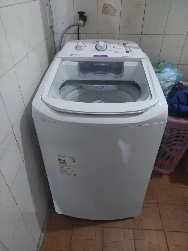Máquina de Lavar eletrolux com defeito