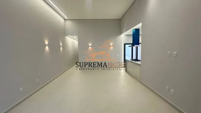 Casa térrea à venda 3 quartos sendo 1 suíte Condomínio Sunlake