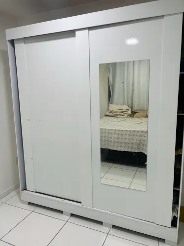 Guarda-roupa para casal
