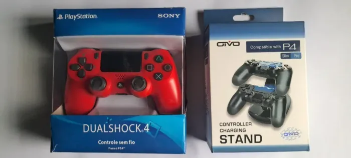Controle PS4 Vermelho + Base OIVO 2 Controles - Kit Completo - Frete Grátis para Aparecida
