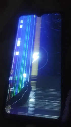 CELULAR COM DEFEITO 