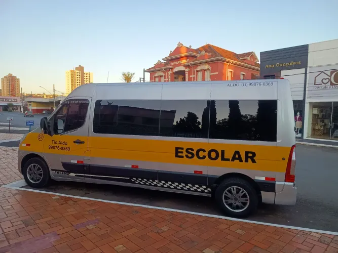 Renault Master 2.3 DCI STD Medio Esco. 20L Dies. 2017