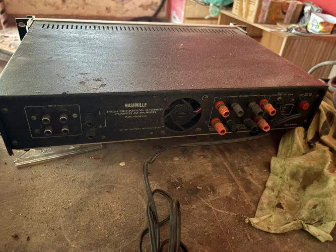amplificador nashville na2200