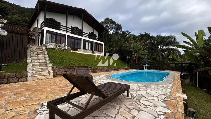 Casa 6 Quartos com 6 Suítes e 374m² - Santo Antônio de Lisboa - imv