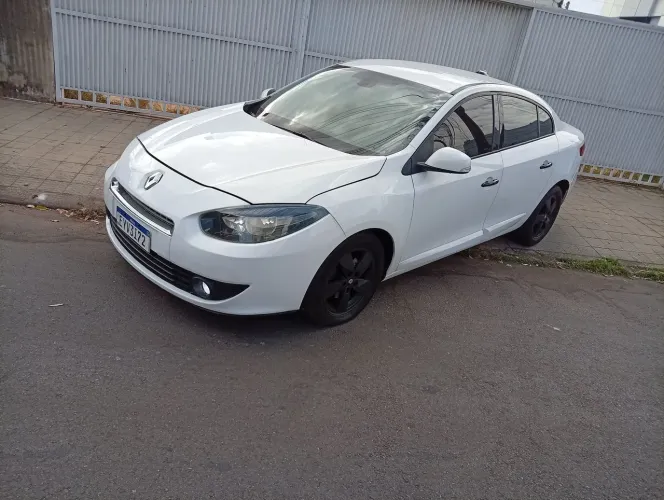 Renault Fluence Sed. Dynamique 2.0 16V Flex Mec. 2013