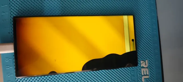 S 22 ultra para troca de tela ou retirada de peças.