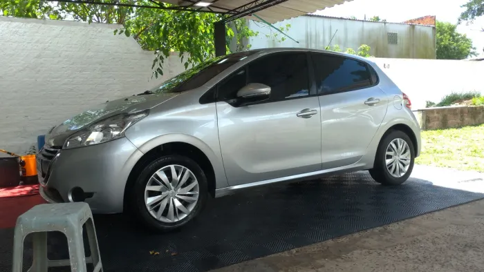 Peugeot 208 Active/active Pack 1.5 Flex 8V 5P 2015