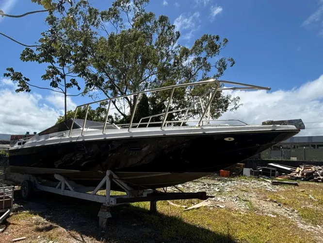Lancha passeio pescar pescaria grande diesel 