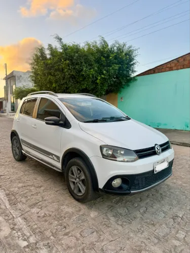 Volkswagen Crossfox 1.6 MI Total Flex 8V 5P 2012