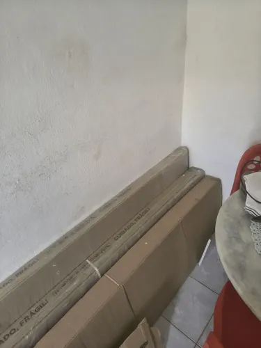 Vendo um guarda roupa de casal branco na caixa novo 