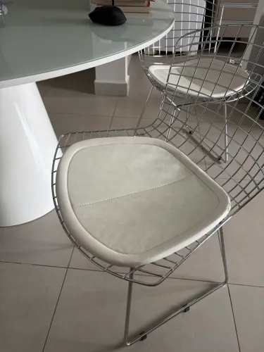 CADEIRA COM ALMOFADA BERTOIA TOK STOk