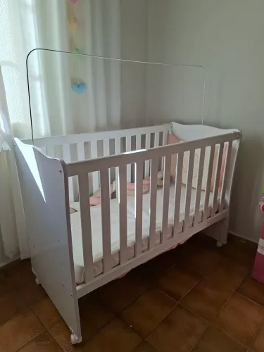 Berço e colchão