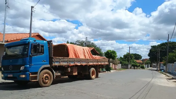 Caminhão Atego 2009