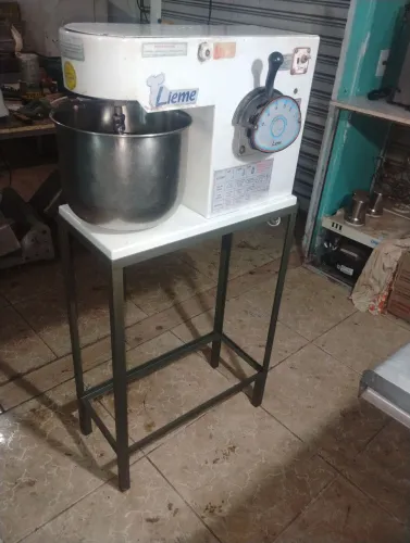 Batedeira lieme 6 litros 6 velocidades