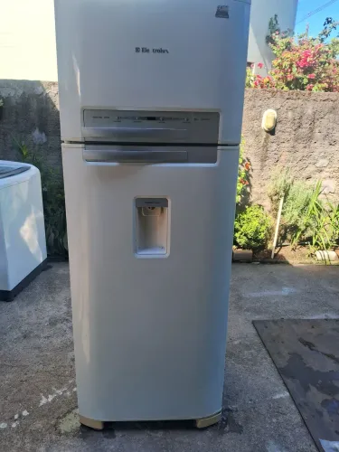 Geladeira Electrolux 480L 