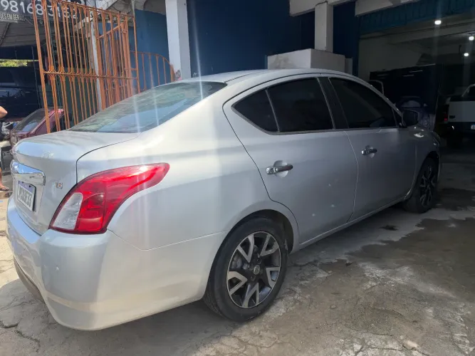 Nissan Versa Unique 1.6 16V Flex 4P Mec. 2016