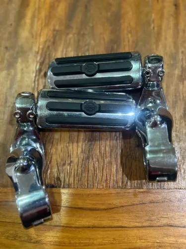 Par De Pedaleiras De Descanso Original Harley-davidson