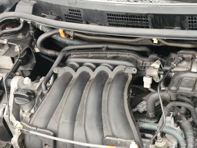 Nissan Tiida S 1.8/1.8 Flex 16V Mec. 2012