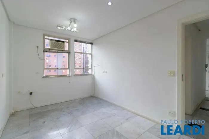 CONJ. COMERCIAL - BELA VISTA - SP