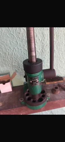 Máquina de aumentar aliança