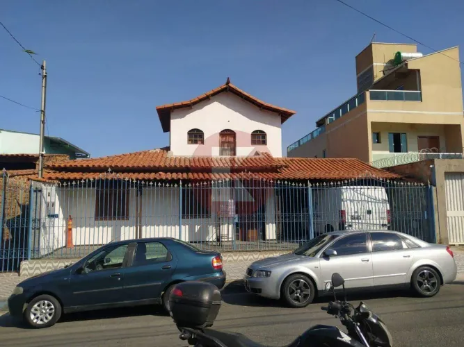 Casa à venda, 5 quartos, 2 suítes, 2 vagas, Cenáculo - Belo Horizonte/MG
