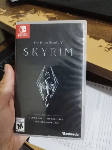 Skyrim - Mídia física de switch
